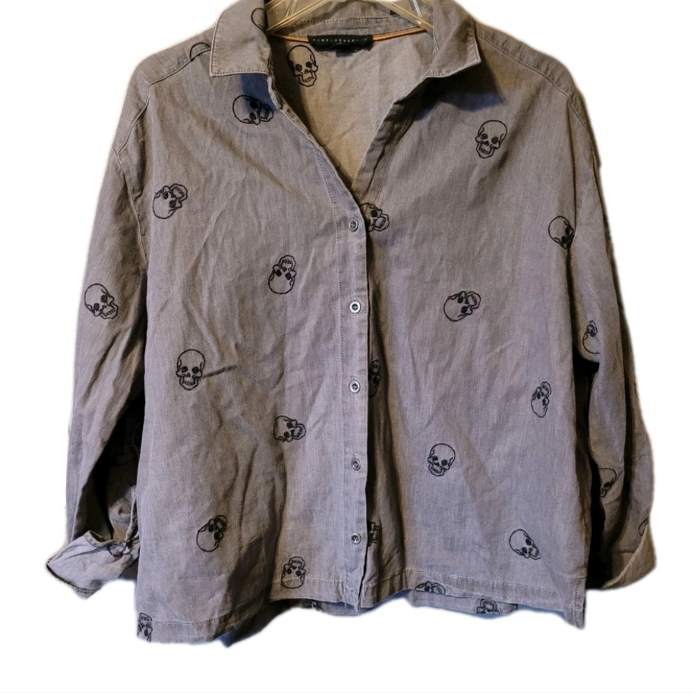 Womens Shirt Large Skull-Print Button-Up Shirt Grunge Revival